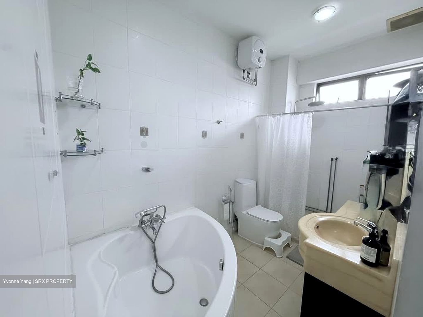Tanah Merah Mansion (D16), Condominium #556985411
